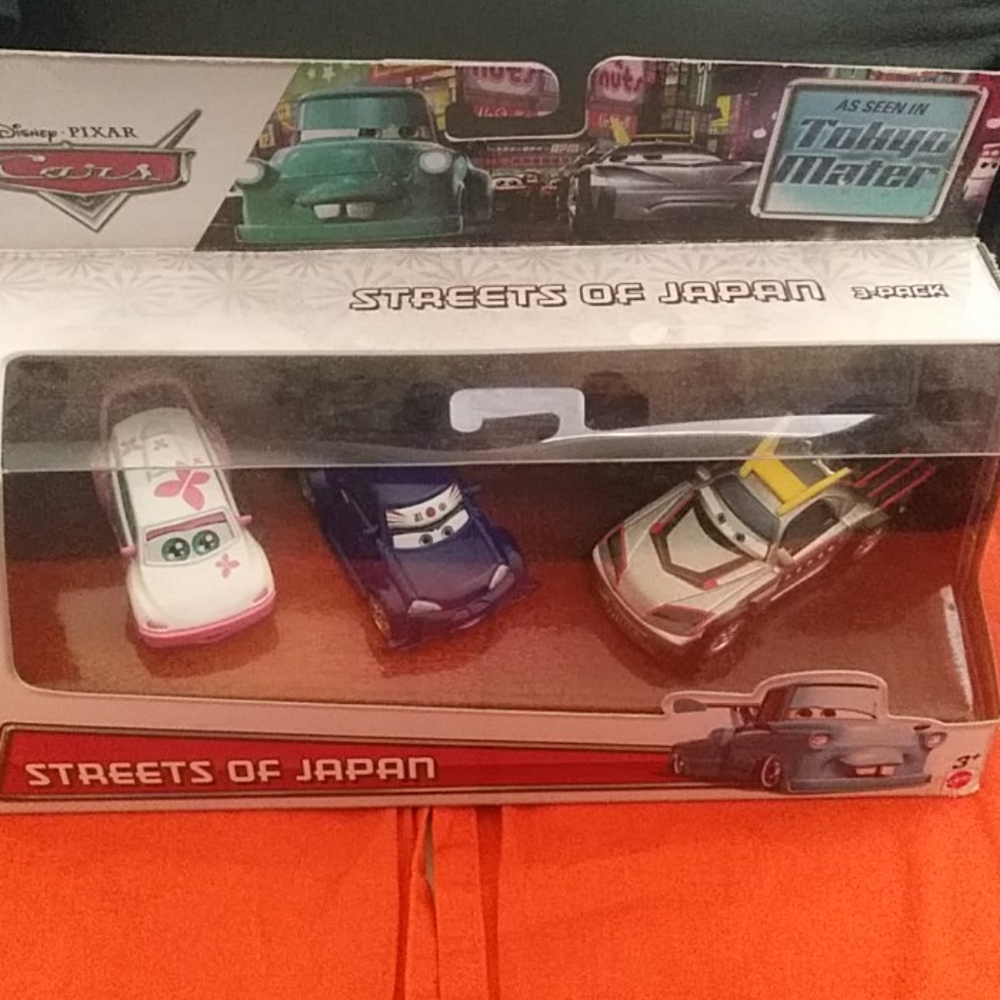 DISNEY PIXAR CARS STREETS OF JAPAN IN ORIGINAL BOX